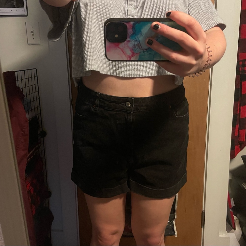 H&M black denim shorts size 16